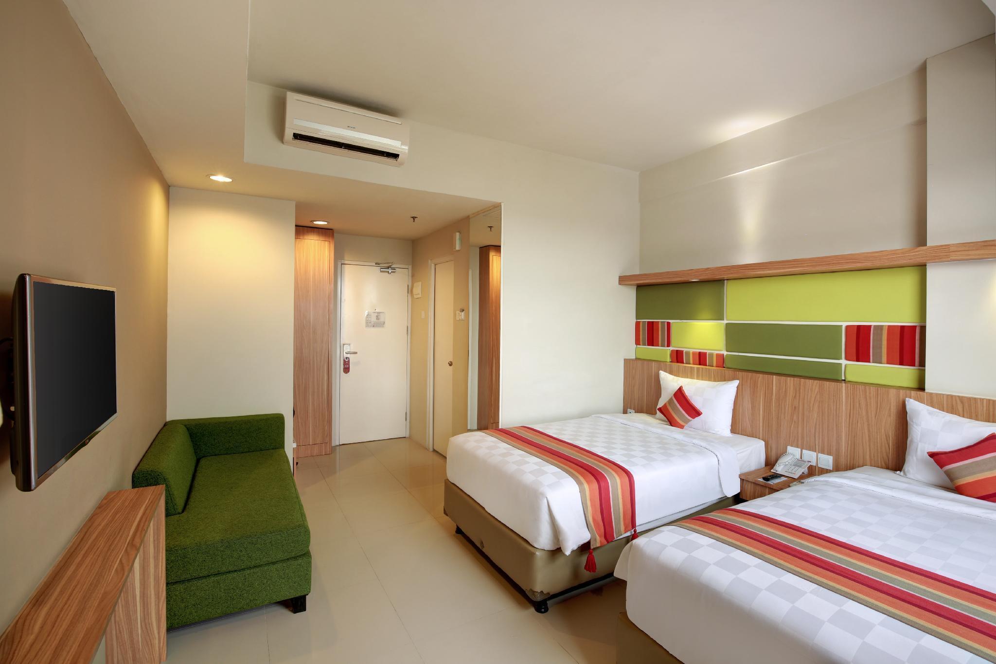 Kyriad Hotel Airport Jakarta Тангеранг Экстерьер фото