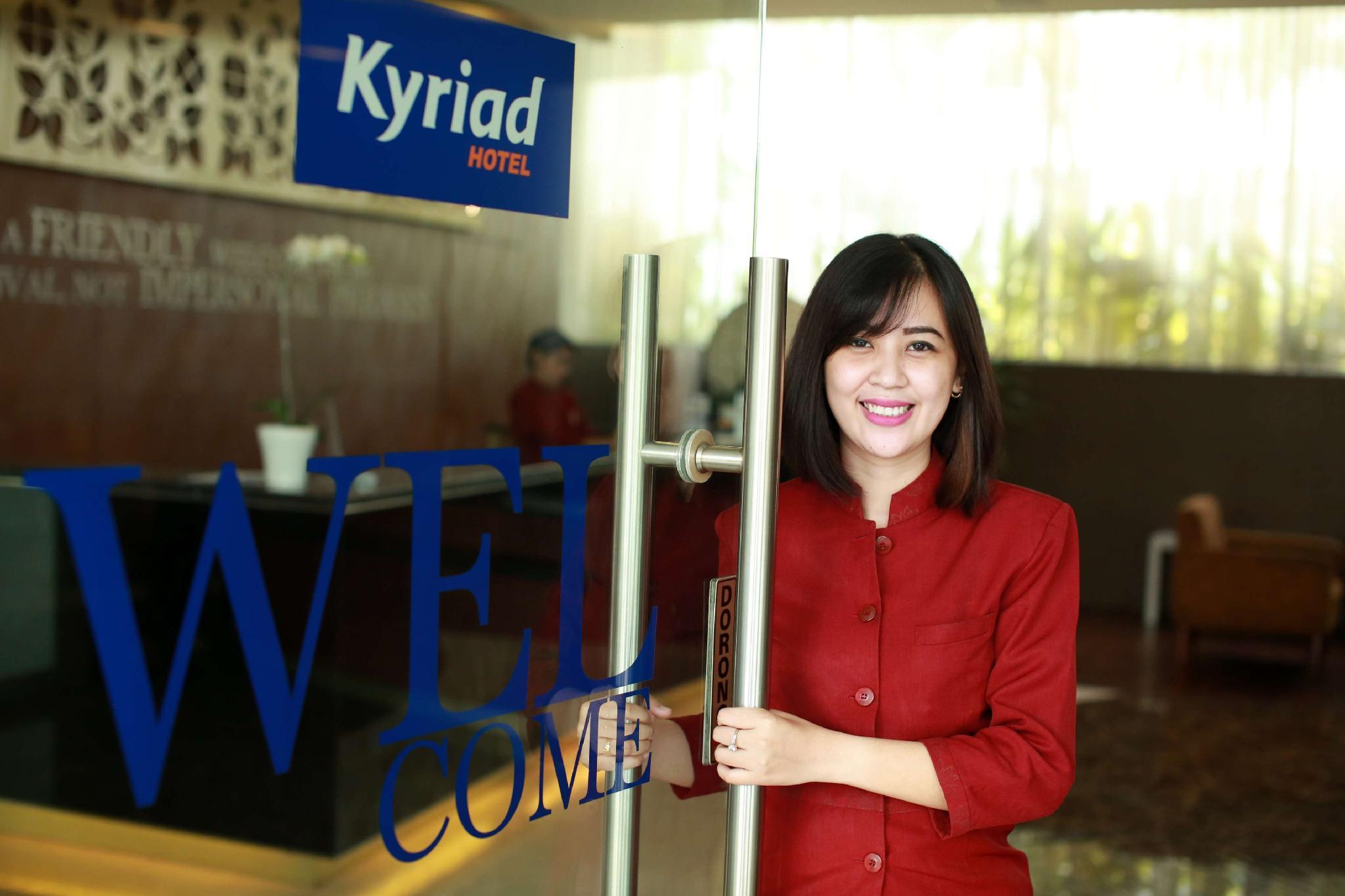 Kyriad Hotel Airport Jakarta Тангеранг Экстерьер фото
