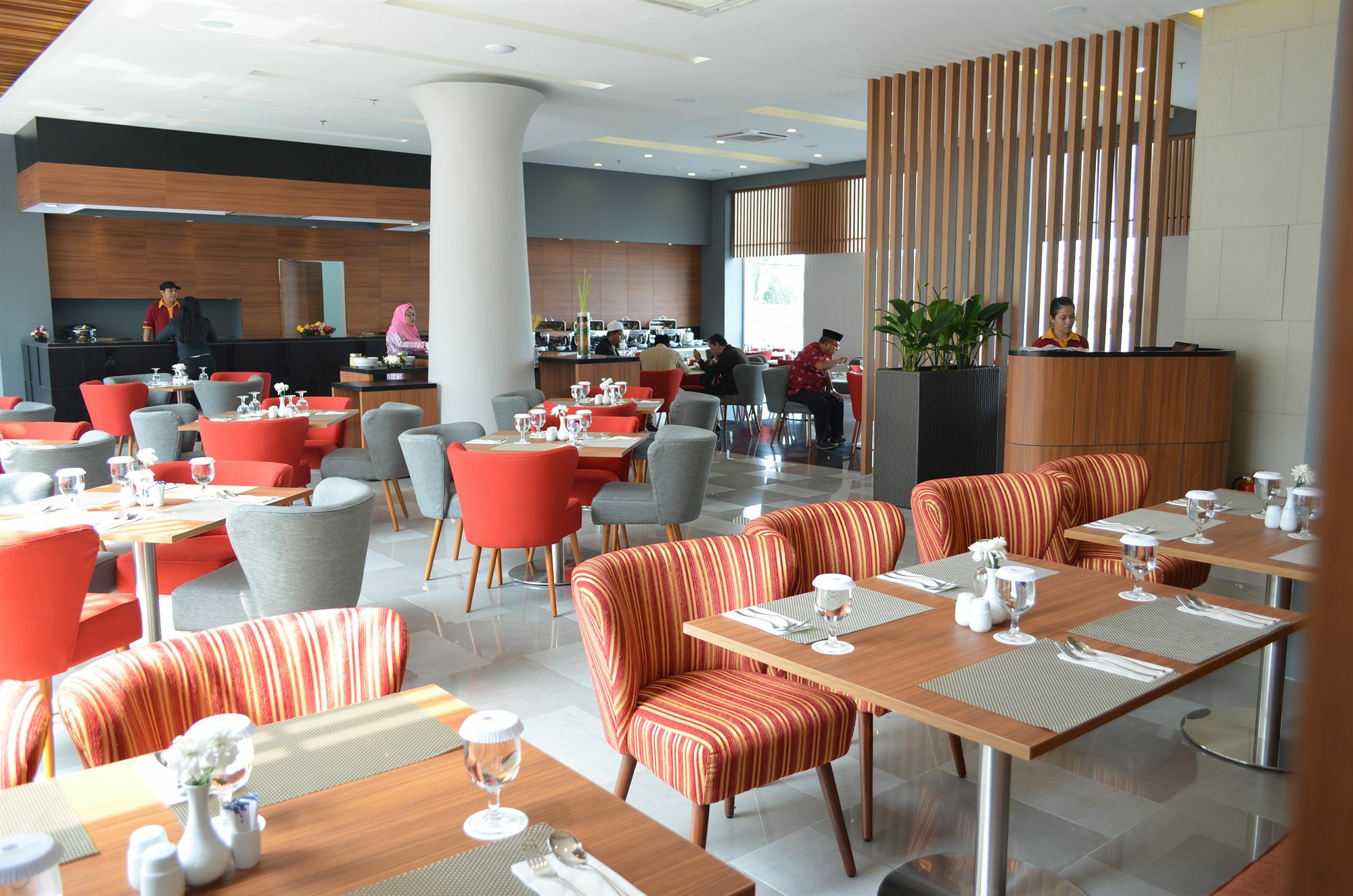 Kyriad Hotel Airport Jakarta Тангеранг Экстерьер фото
