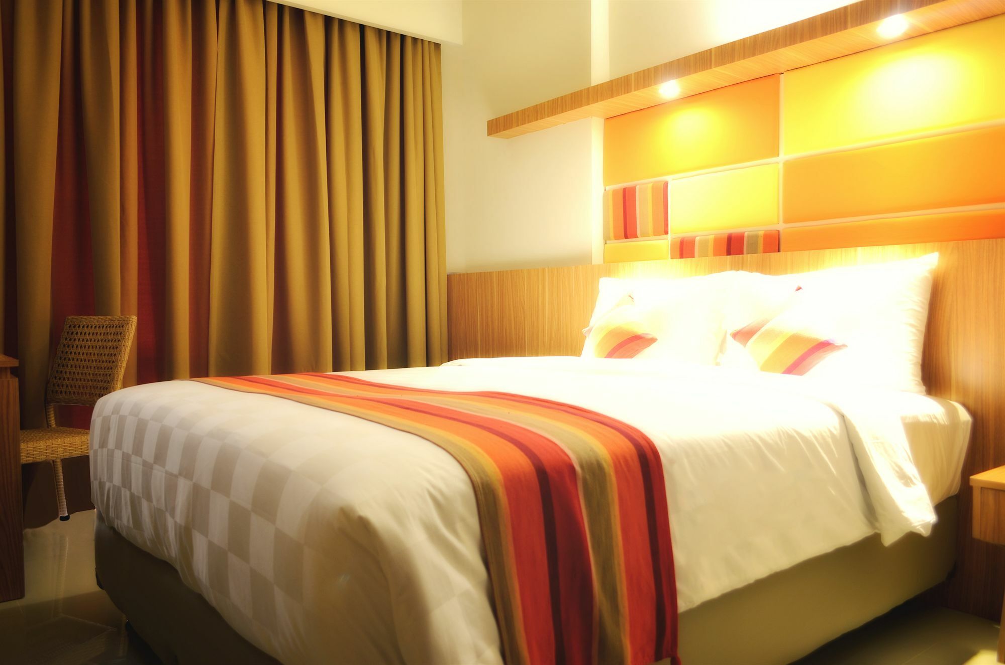Kyriad Hotel Airport Jakarta Тангеранг Экстерьер фото