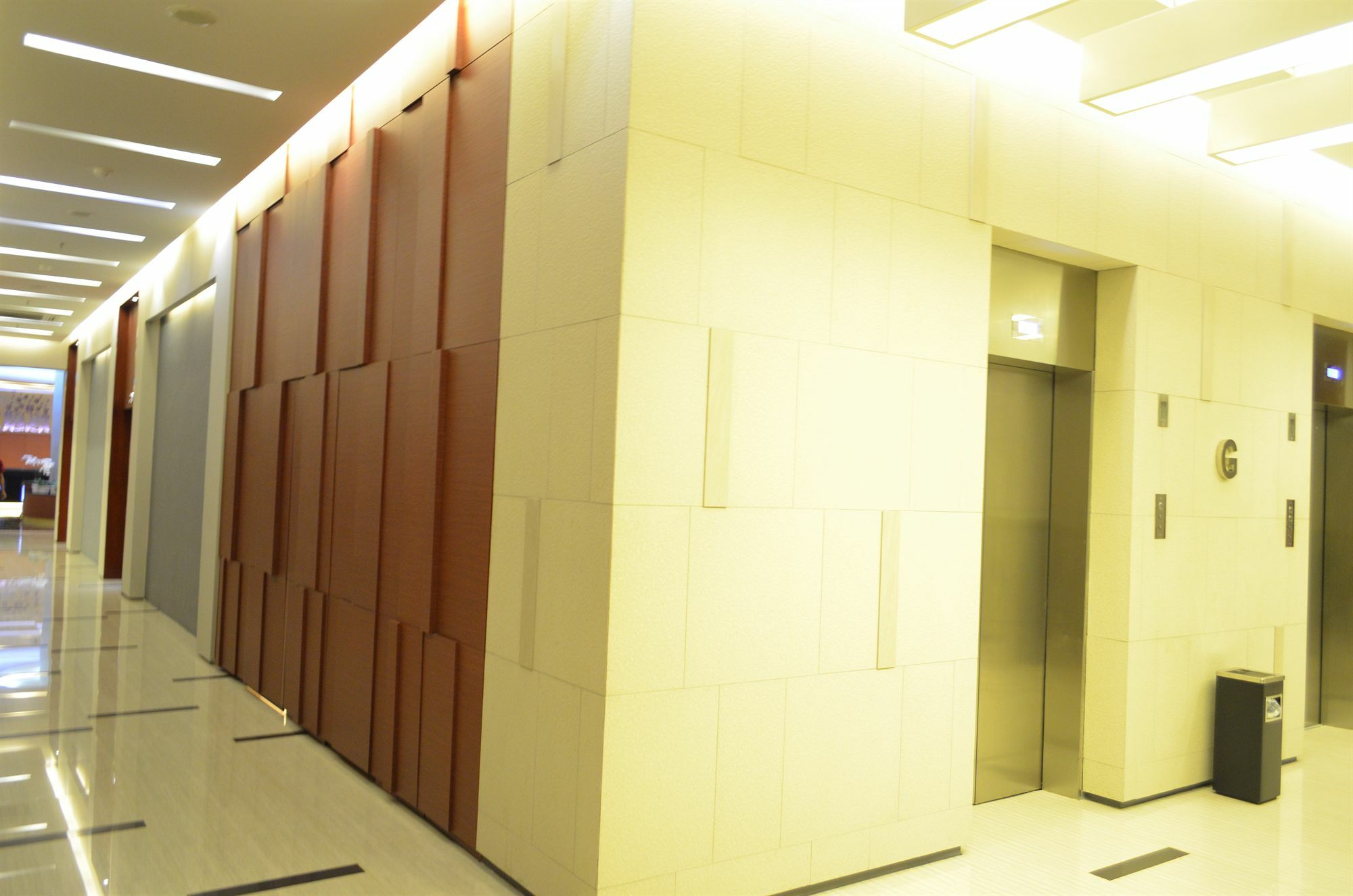Kyriad Hotel Airport Jakarta Тангеранг Экстерьер фото