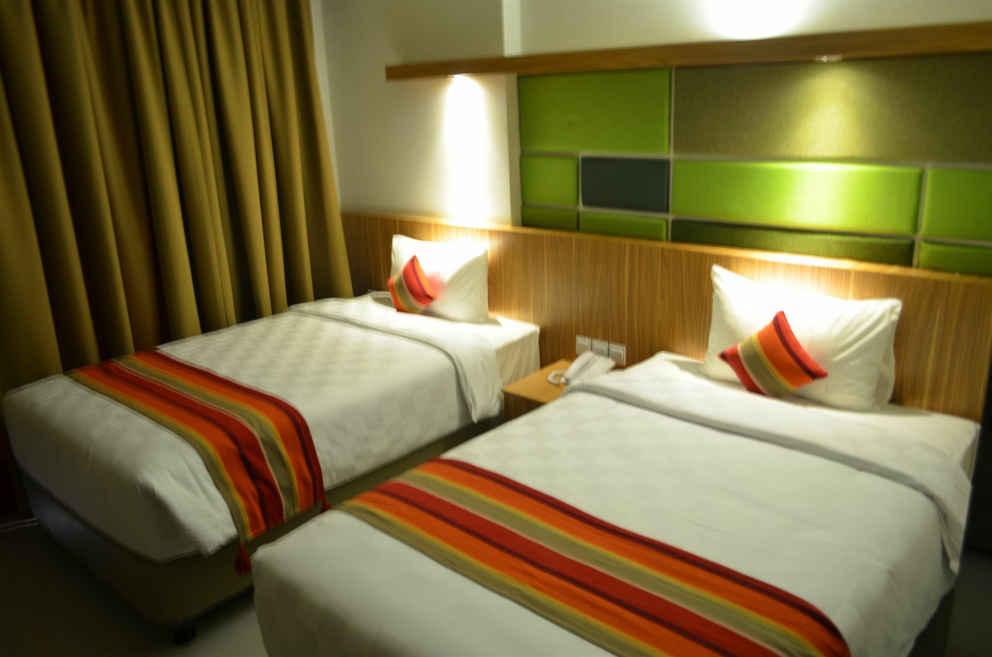Kyriad Hotel Airport Jakarta Тангеранг Экстерьер фото