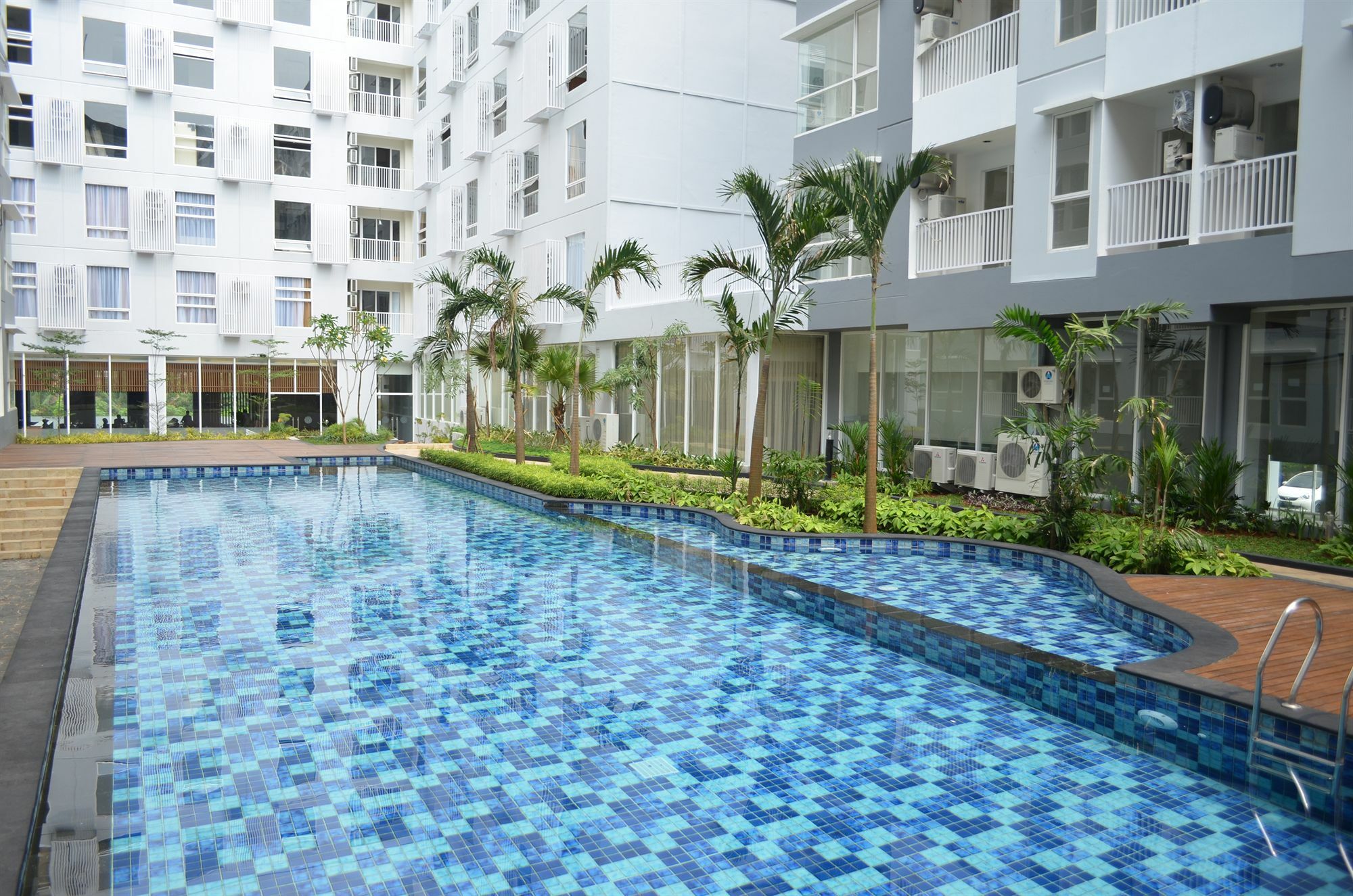 Kyriad Hotel Airport Jakarta Тангеранг Экстерьер фото
