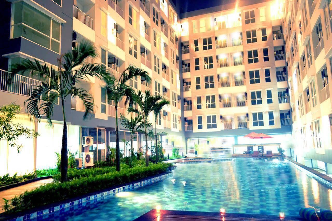 Kyriad Hotel Airport Jakarta Тангеранг Экстерьер фото